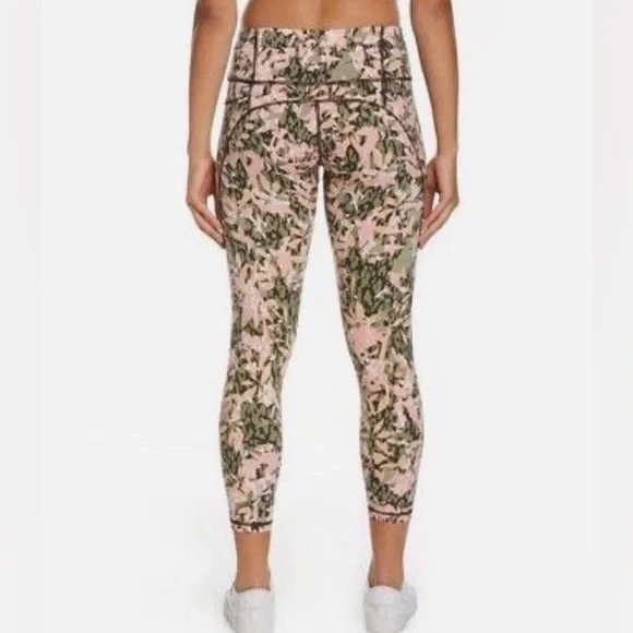 Sweaty Betty Power Pocket Leggings - Picture 2 of 13